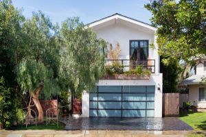 Kim Gordon Marina Del Rey Home Exterior