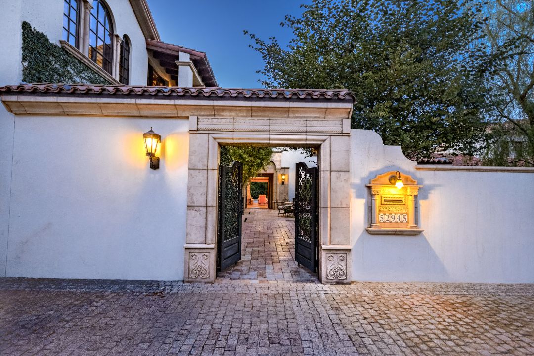 Sylvester Stallone La Quinta Gate