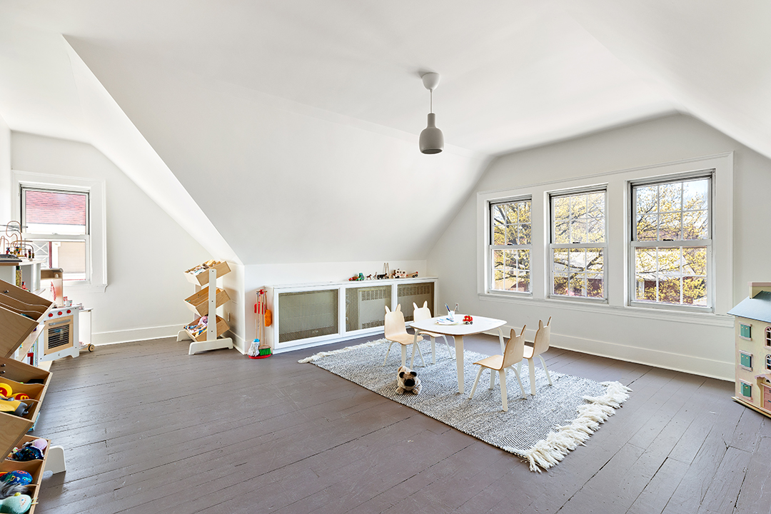 197 Rugby Road Brooklyn Home Play Room