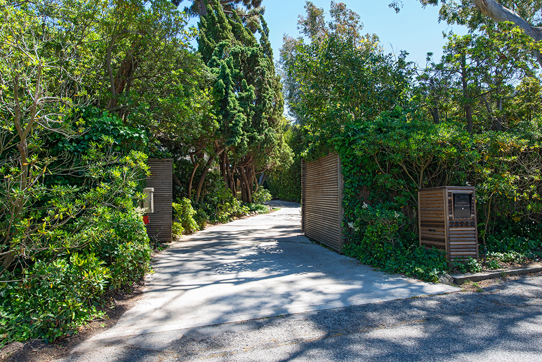 Johnny Mandel Malibu Home Gates
