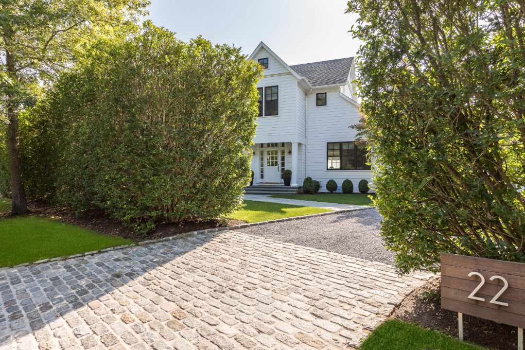 Beach Lane Wainscott Hamptons Driveway