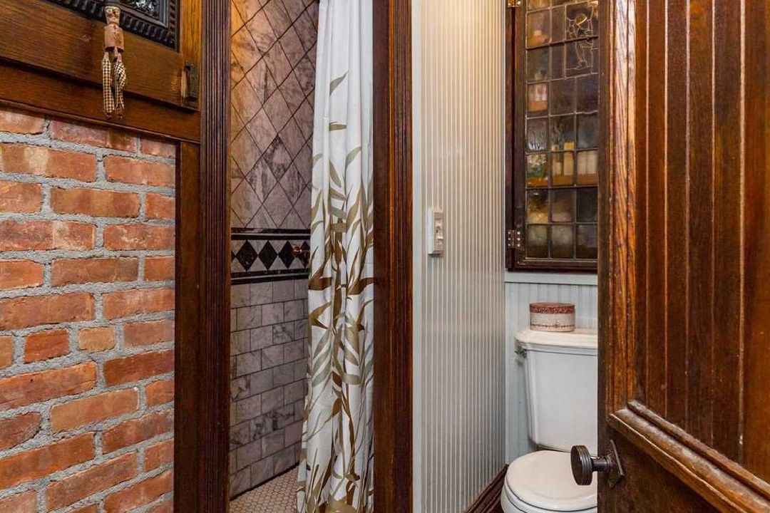 Eleanor Roosevelt Childhood Estate Germantown Water Closet