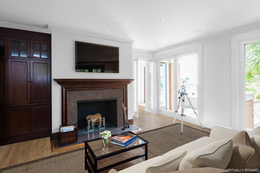 Kiawah Island Oceanfront Shingle Home Den