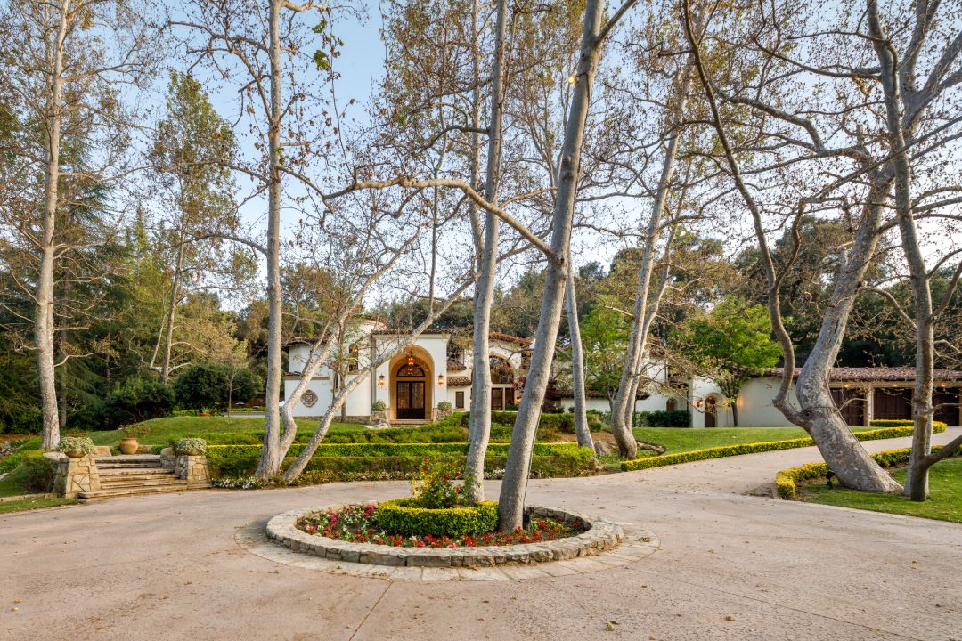 Liam Payne Calabasas Home Driveway II