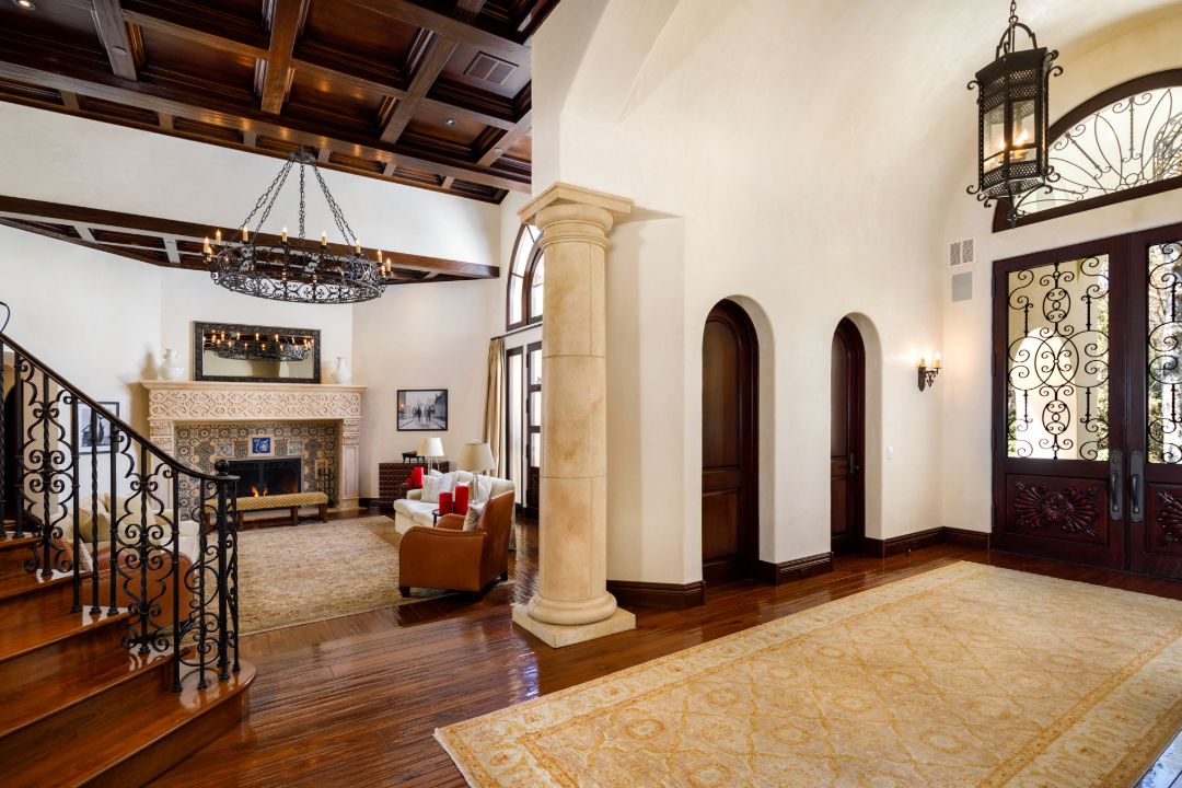Liam Payne Calabasas Home Foyer