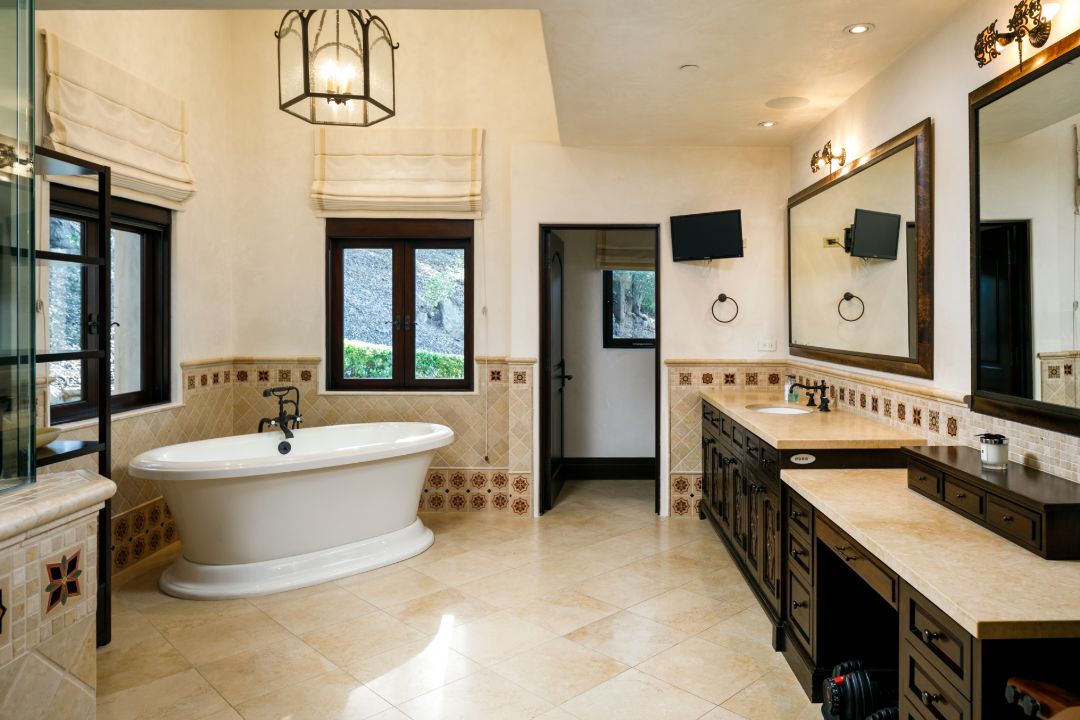 Liam Payne Calabasas Home Bathroom