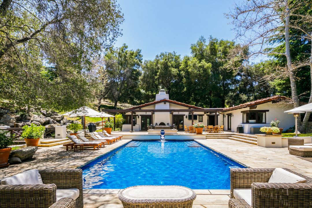 Liam Payne Calabasas Home Pool