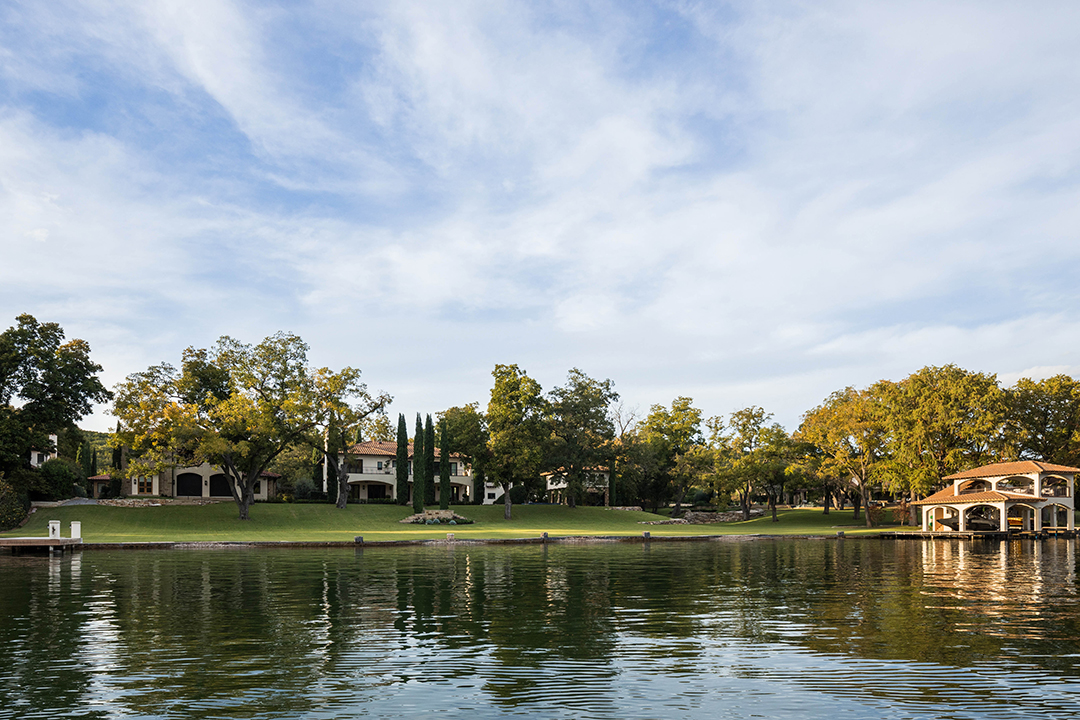 Michael Herd And Bumble Founder Whitney Wolfe Herd List Lavish Austin Estate Lake B