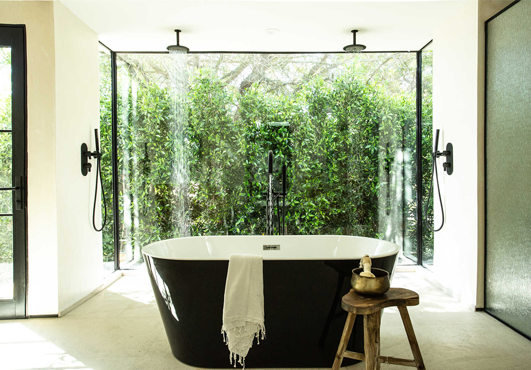 Reimagined Home In Mandeville Canyon With A Focus On Nature Asks 4 7m Bath