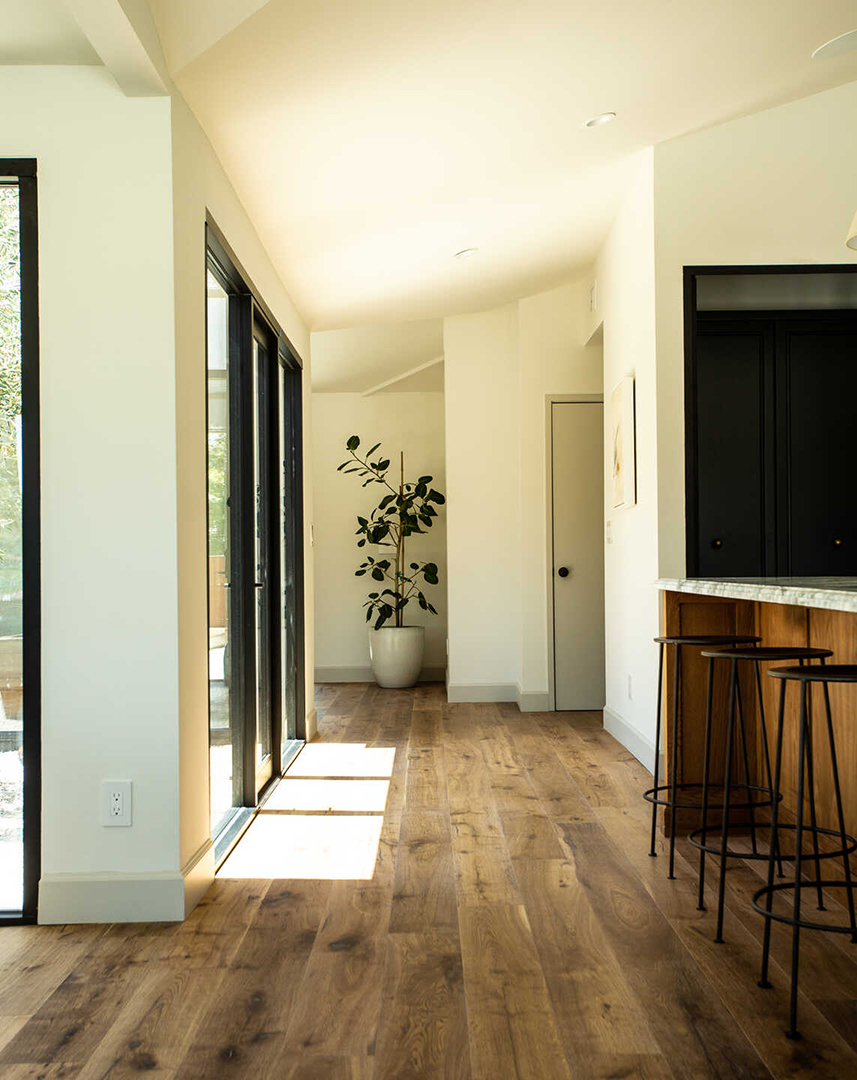 Reimagined Home In Mandeville Canyon With A Focus On Nature Asks 4 7m Hallway