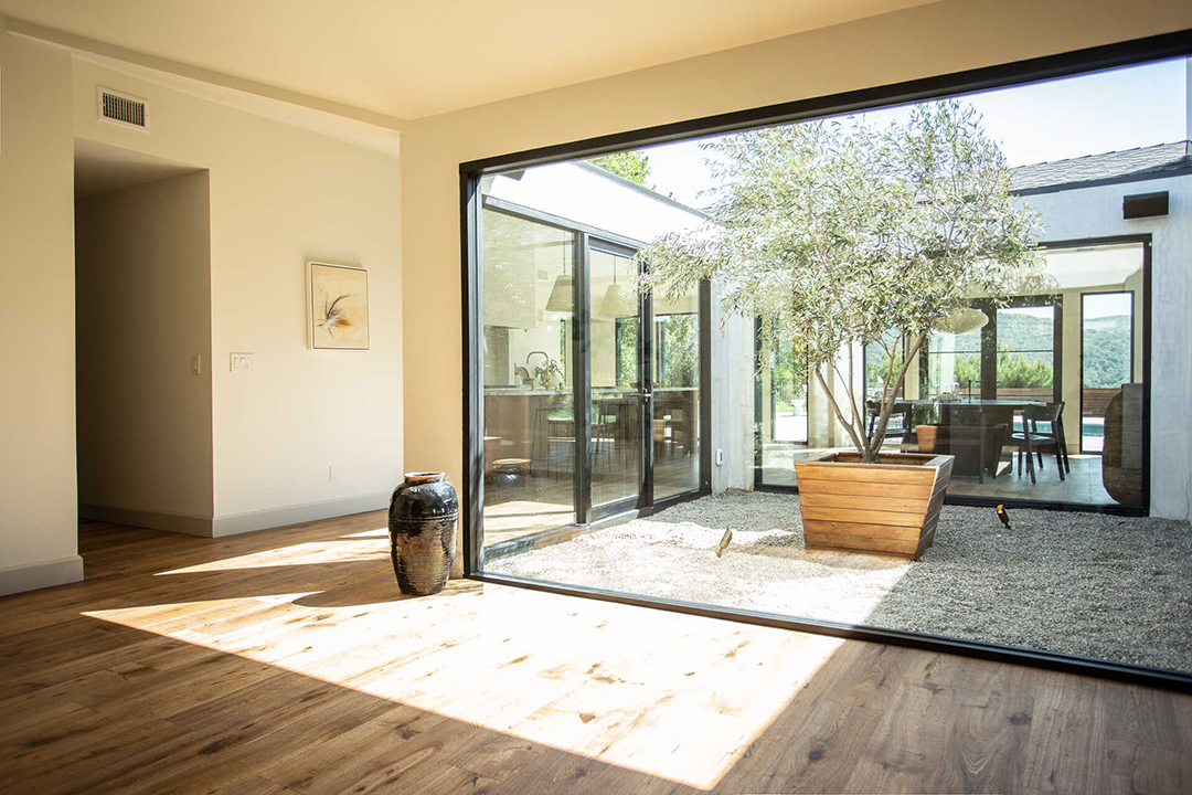 Reimagined Home In Mandeville Canyon With A Focus On Nature Asks 4 7m Light