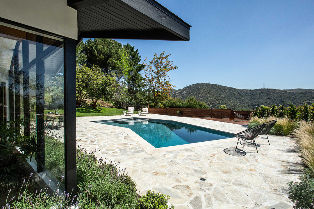 Reimagined Home In Mandeville Canyon With A Focus On Nature Asks 4 7m Pool