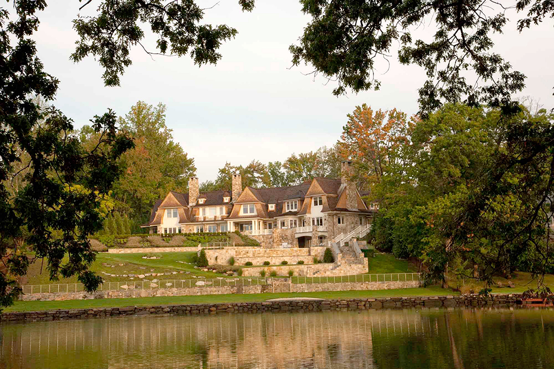 Shingle Style Greenwich Home Owned By The Former Ceo Of Aol Asks 26 8m Facade