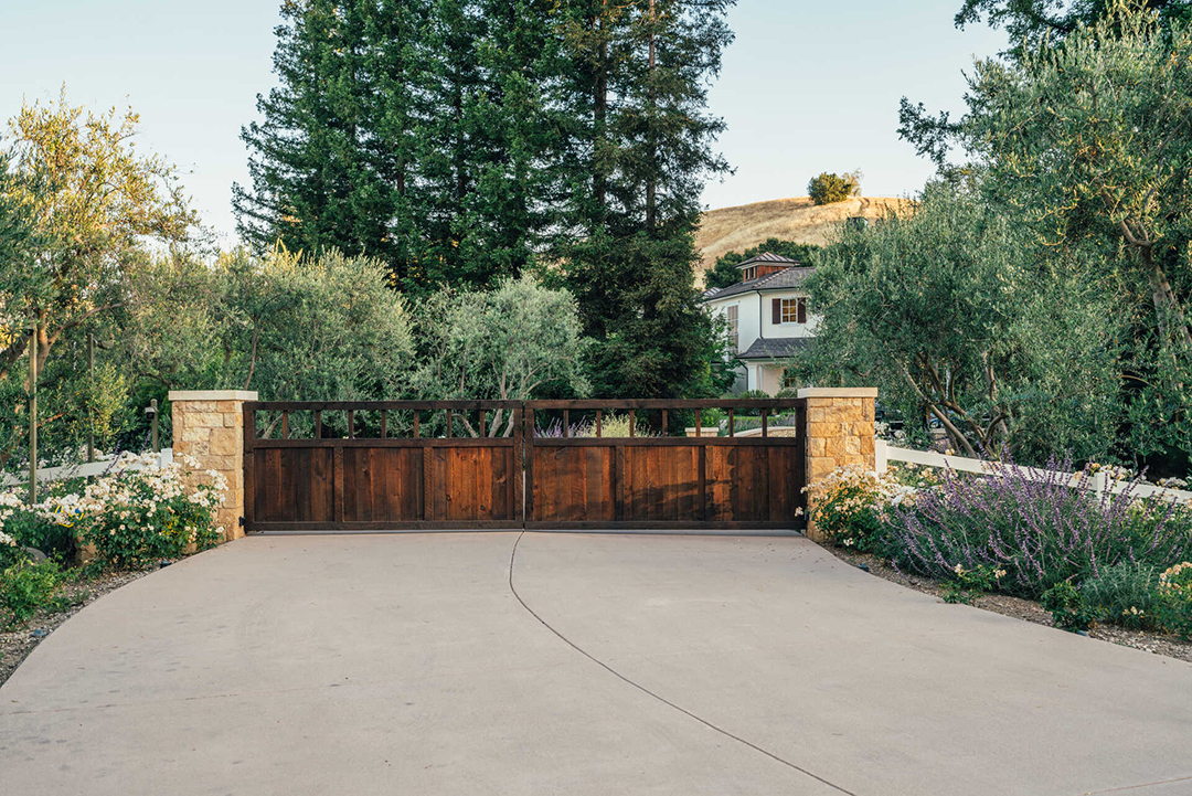 The Weeknds Captivating Hidden Hills Mansion For Sale 25m Gates
