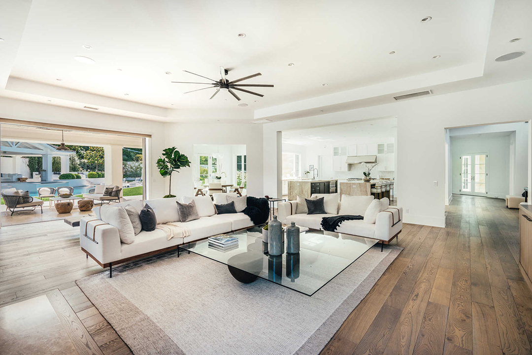 The Weeknds Captivating Hidden Hills Mansion For Sale 25m Living Room D
