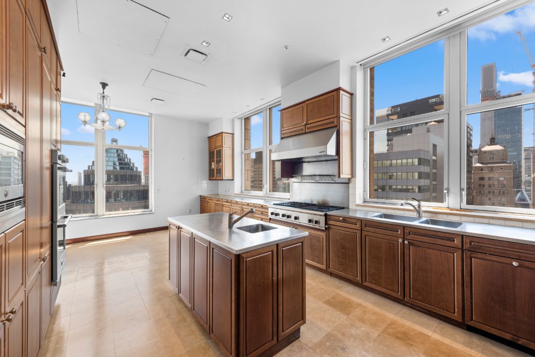 515 Park Ave Duplex Kitchen II