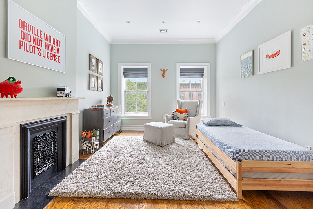 Childrens Book Author Lists A Fairytale Worthy Restored Bed Stuy Brownstone Bedroom
