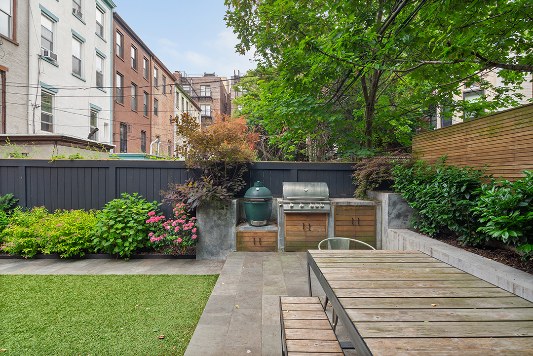 Childrens Book Author Lists A Fairytale Worthy Restored Bed Stuy Brownstone Grill