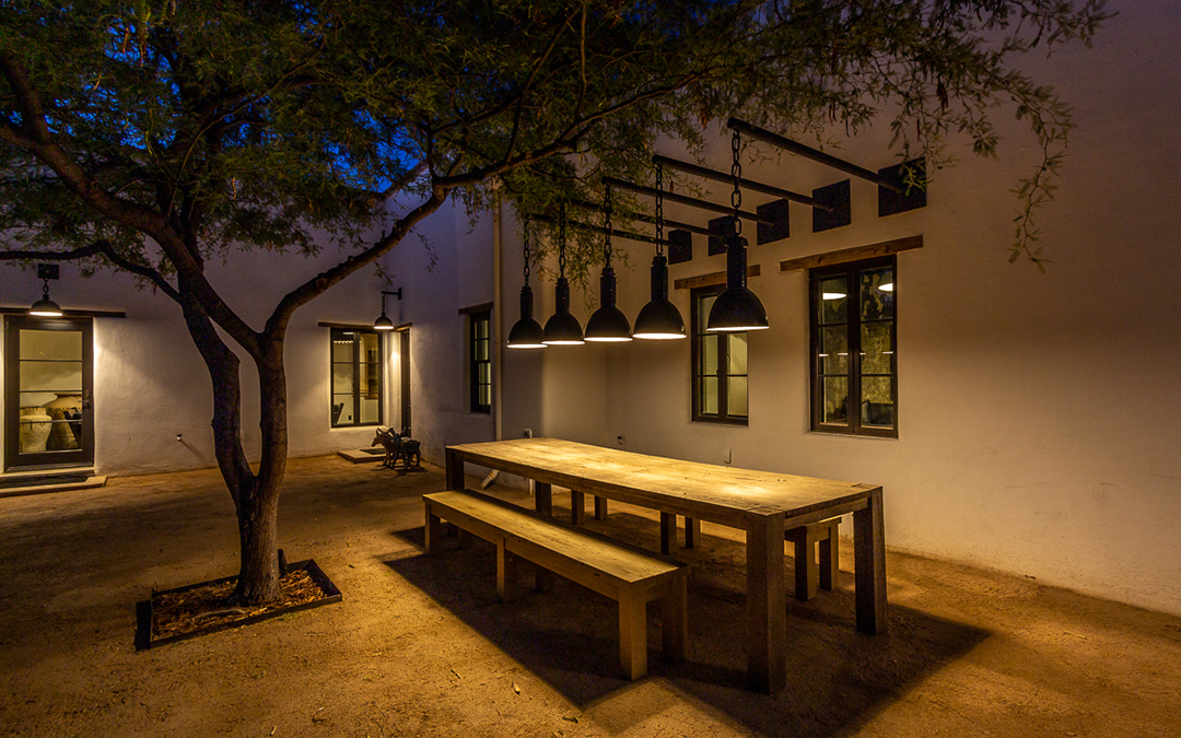 Diane Keaton Lists Exquisite Circa 1879 Adobe Home In Tucson Courtyard Night