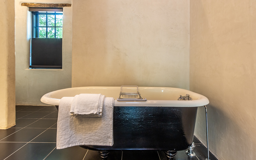 Diane Keaton Lists Exquisite Circa 1879 Adobe Home In Tucson Tub