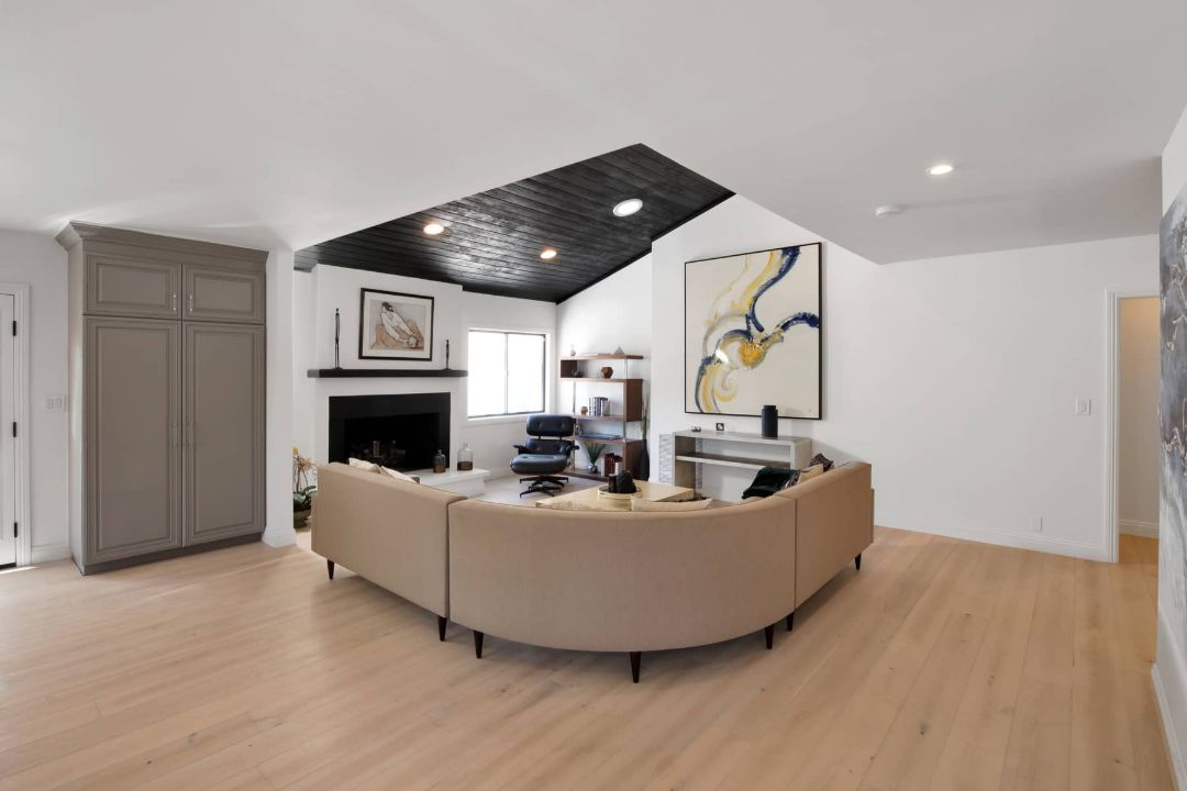 Jennifer Lopez Los Angeles Eco Friendly Bungalow Living Room