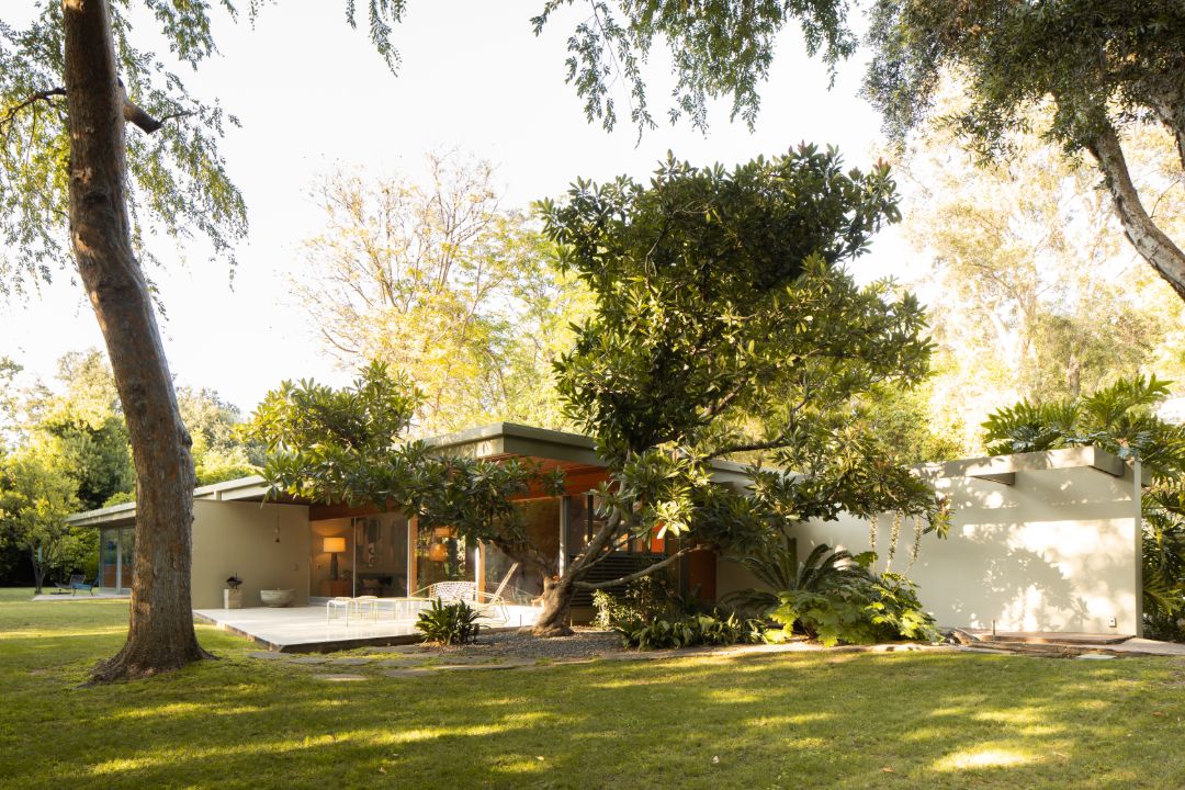 Neutra Case Study 13 Pasadena Exterior