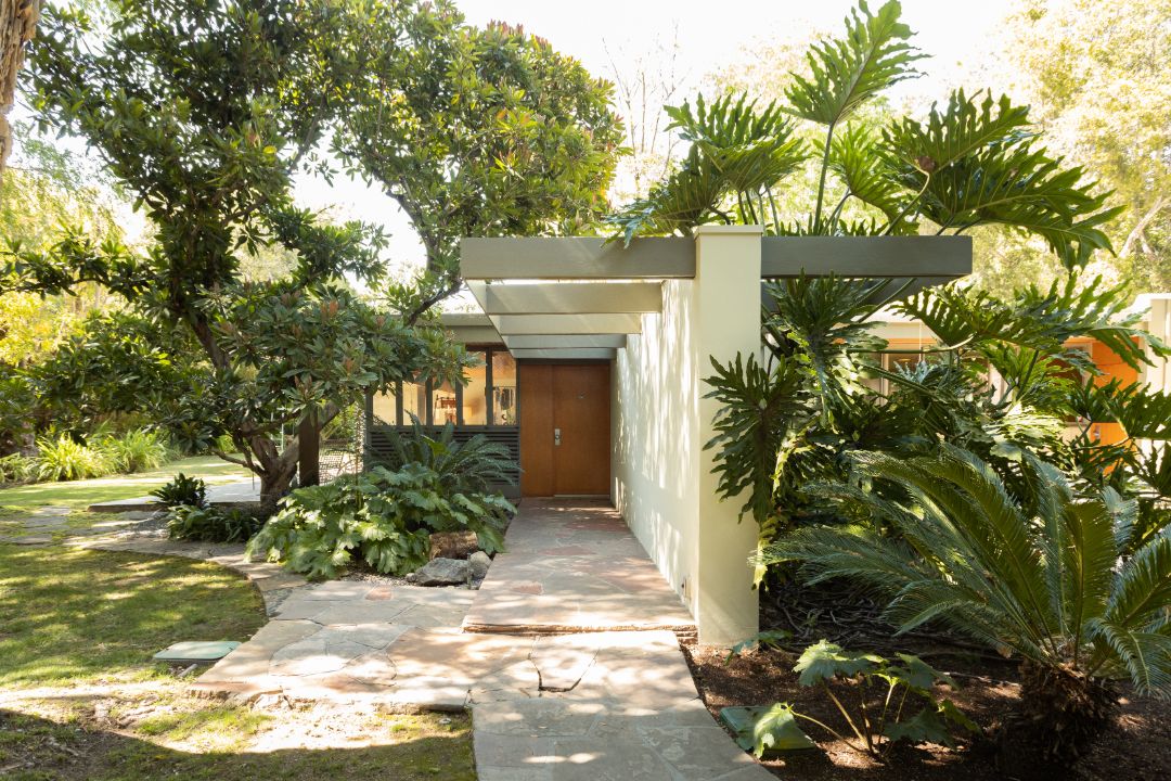 Neutra Case Study 13 Pasadena Front Door