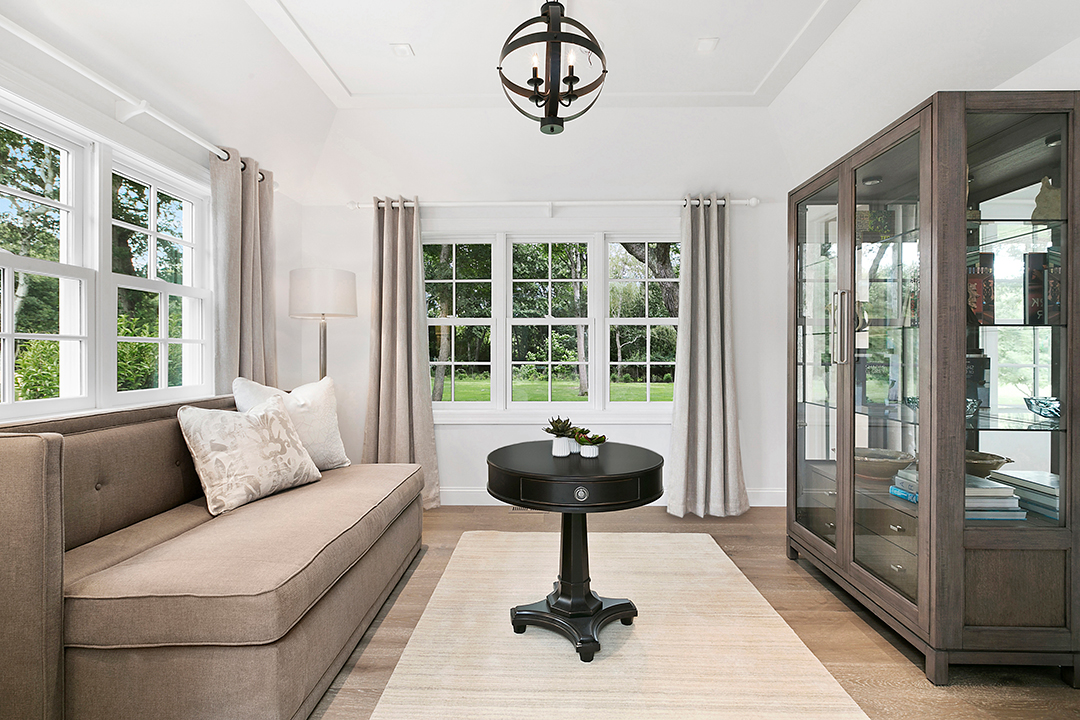 Rachael Ray Parts Ways With 6 Acre Southampton Retreat For 3 25m Den