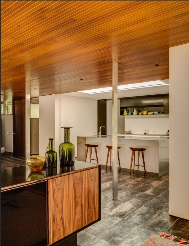 Richard Neutra Glen House Stamford Bar