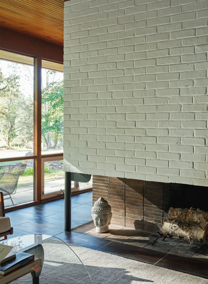 Richard Neutra Glen House Stamford White Brick Fireplace