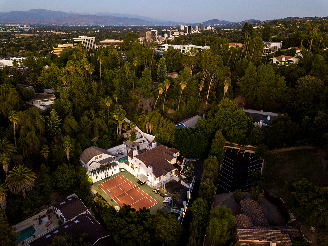 The Jackson 5 Compound Is For Sale In Encino D