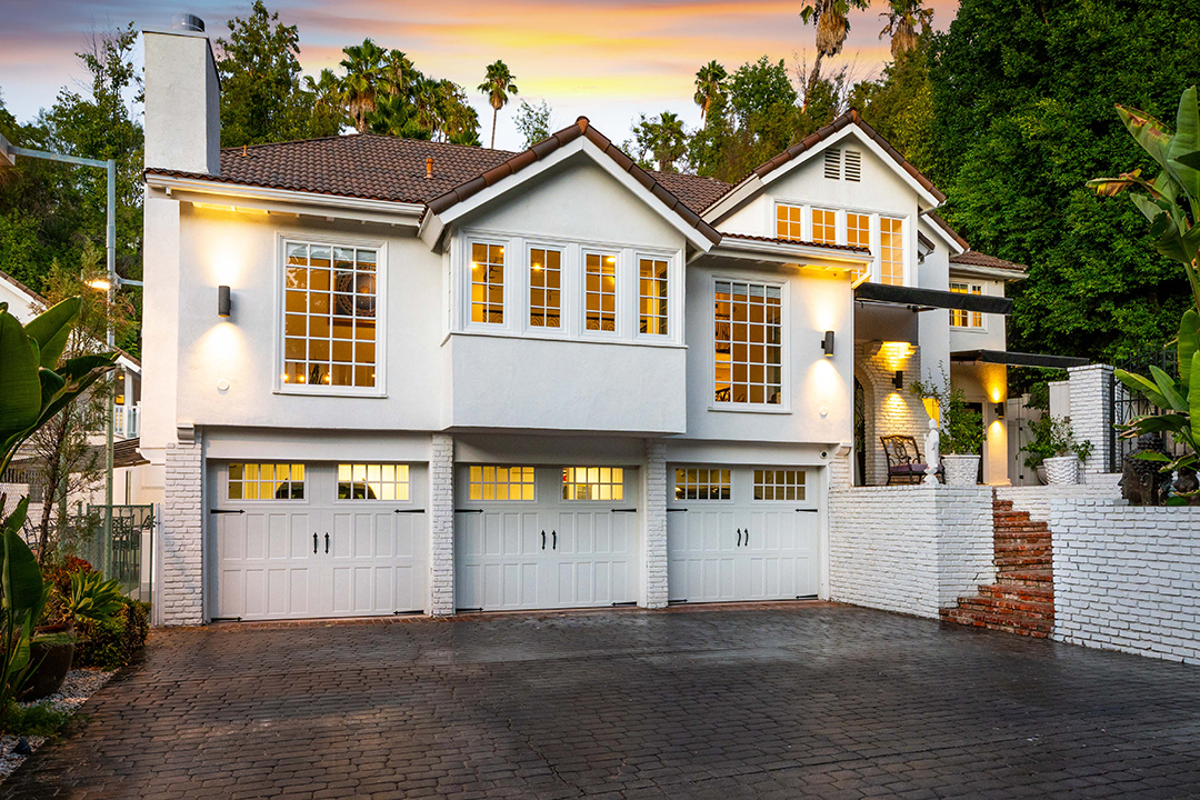 The Jackson 5 Compound Is For Sale In Encino Garage