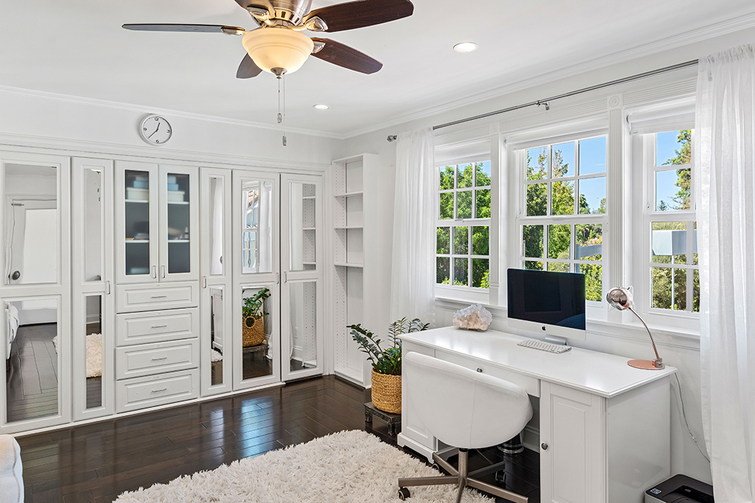 The Jackson 5 Compound Is For Sale In Encino Office