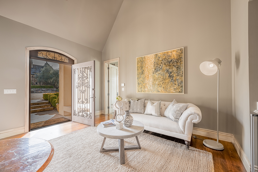 Tour A Dramatic Napa Valley Estate On 47 Acres Asking 7 9m Guest Living