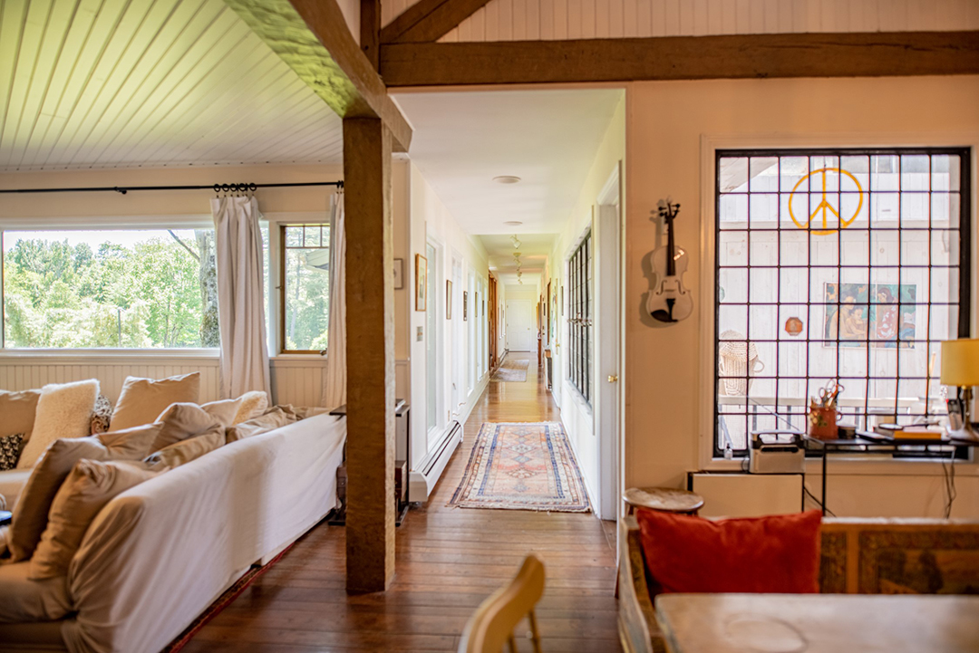 Co Creator Of Iconic 1969 Woodstock Festival Lists Home Right Nearby Hallway