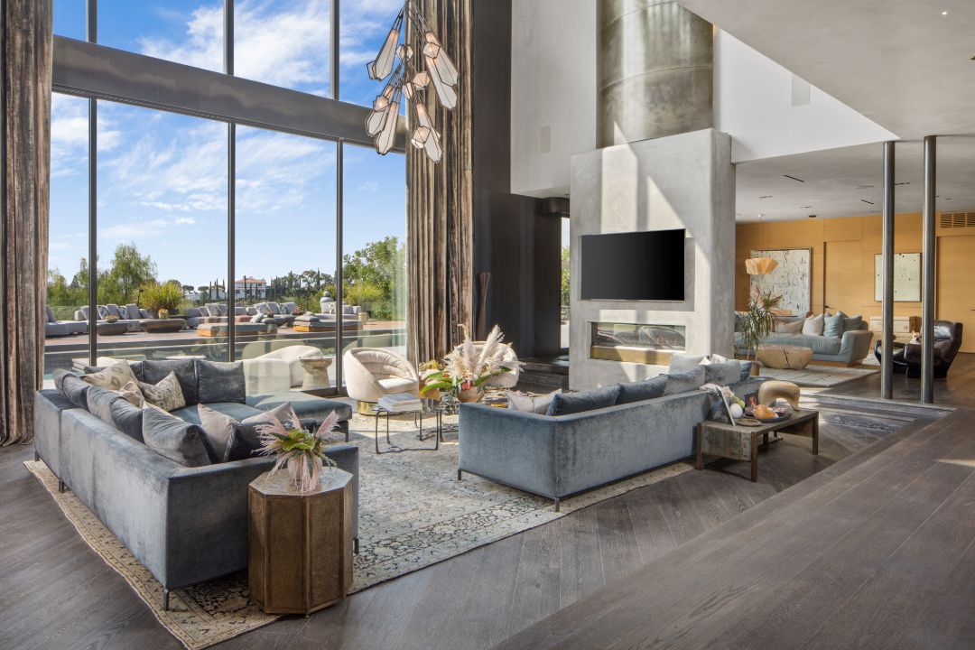 John Legend Chrissy Teigen Beverly Hills Home Living Room