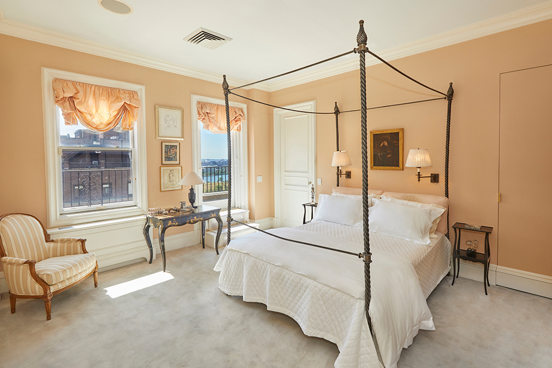 Late Fashion Icon Dawn Mellos Sutton Place Penthouse Lists For 2 8m Bedroom