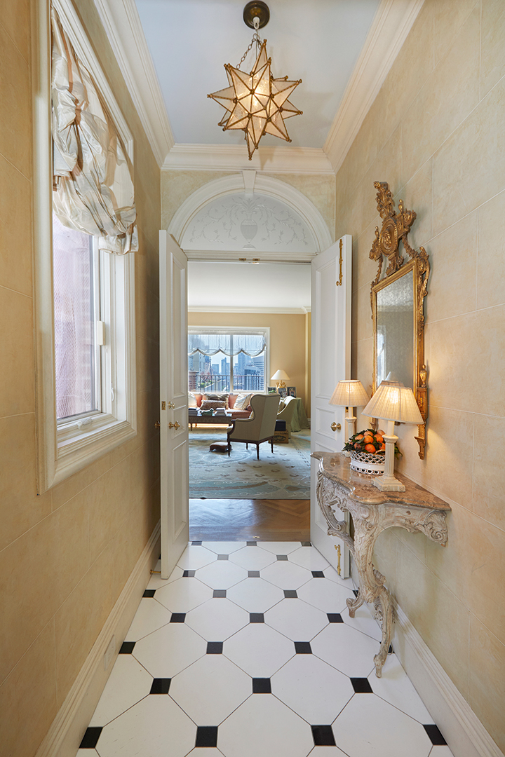 Late Fashion Icon Dawn Mellos Sutton Place Penthouse Lists For 2 8m Hallway B