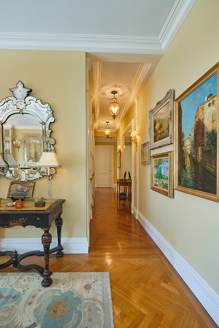 Late Fashion Icon Dawn Mellos Sutton Place Penthouse Lists For 2 8m Hallway