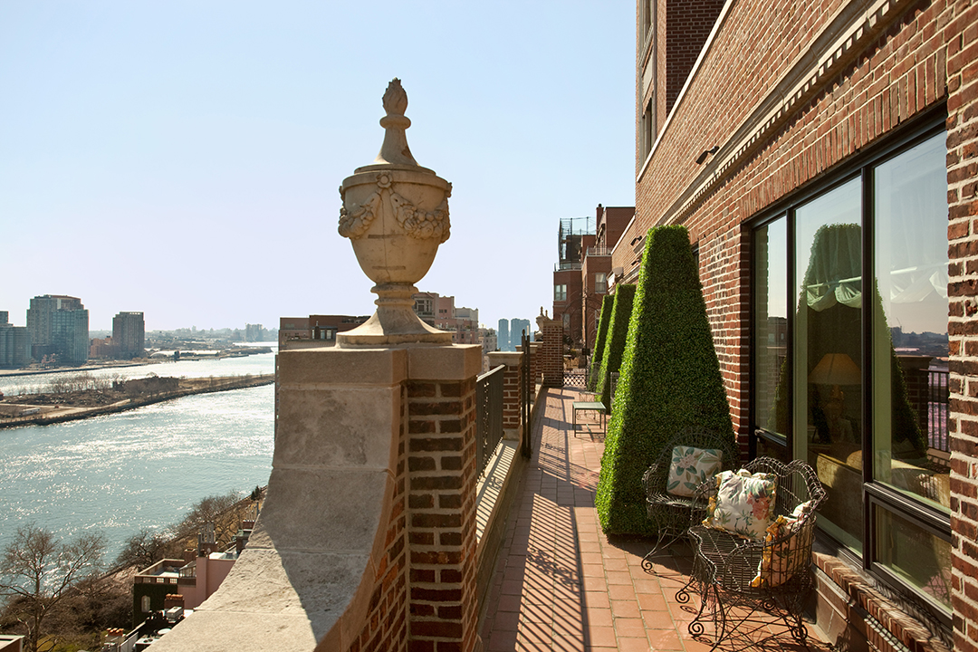 Late Fashion Icon Dawn Mellos Sutton Place Penthouse Lists For 2 8m Terrace