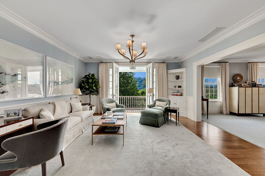 North Salem Westwind Farm Sitting Area