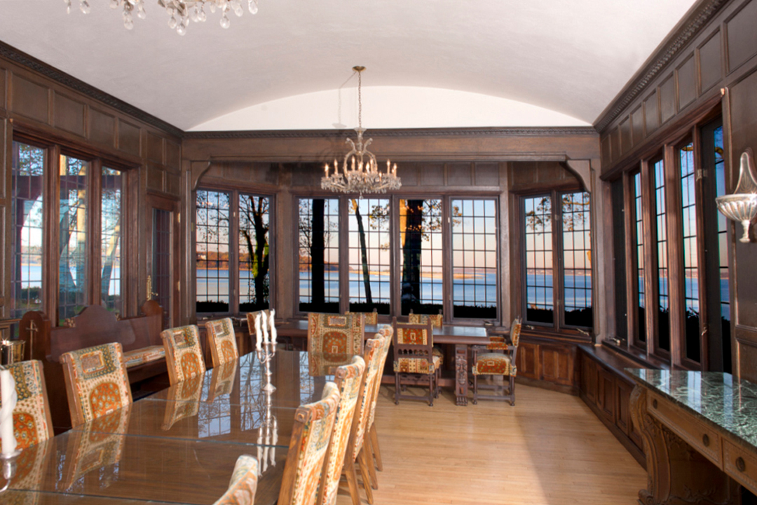 Old World Waterfront Manor On Long Islands Gold Coast Wants 8 9m Dining Room