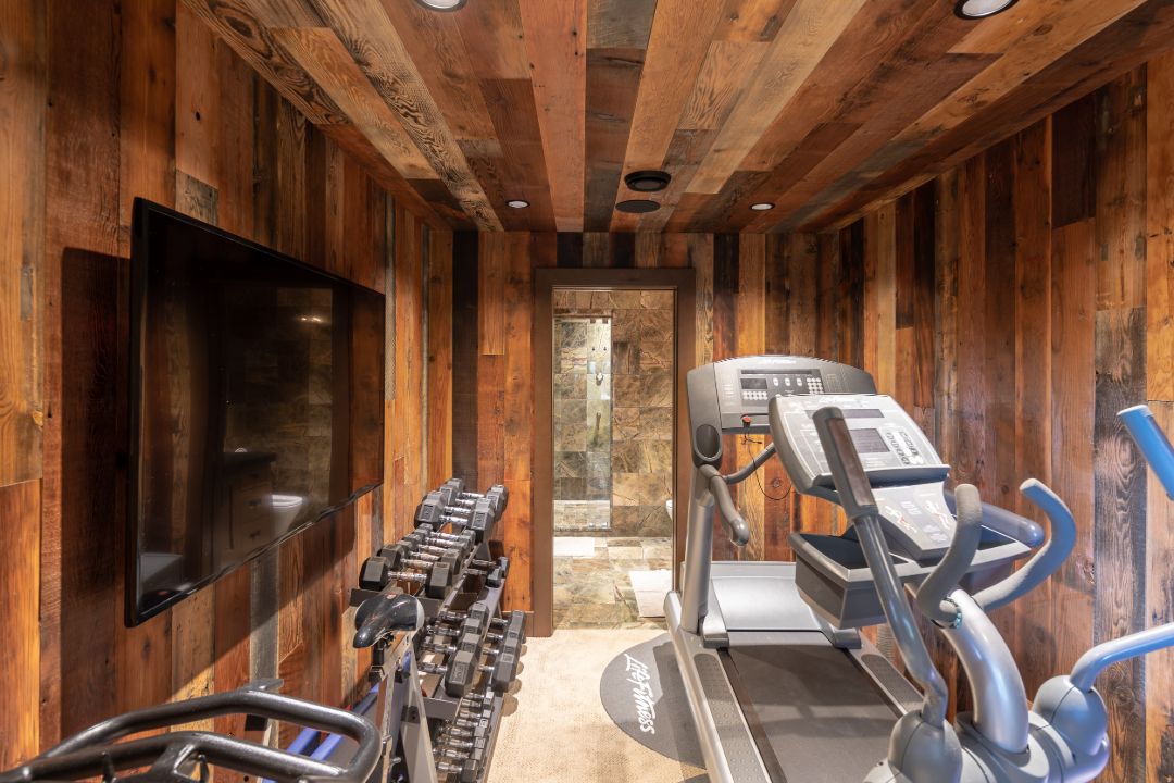 Tofino Canada Waterfront Lodge Estate Gym