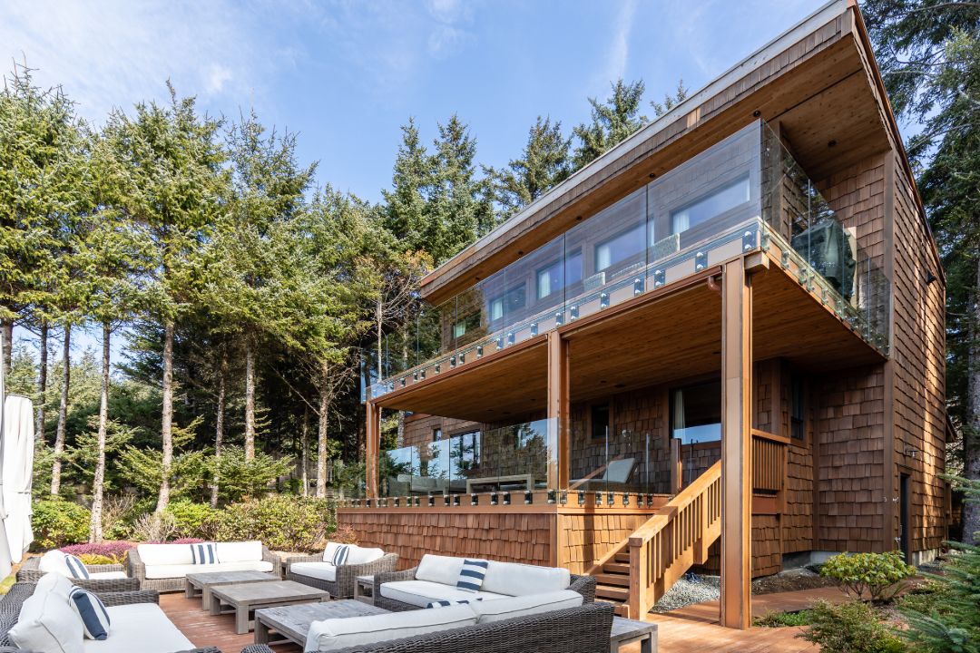 Tofino Canada Waterfront Lodge Estate Exterior