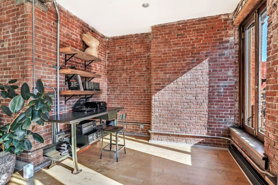 Vanessa Carlton Soho Loft Office