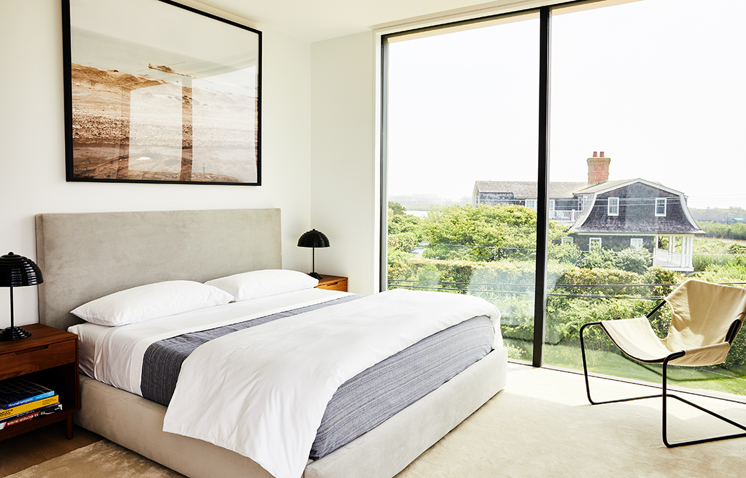 Waterfront Bridgehampton Modern With A Rooftop Pool Lists For 9 8m Bedroom