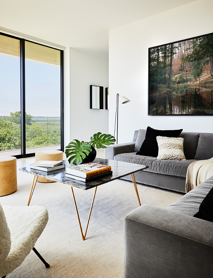 Waterfront Bridgehampton Modern With A Rooftop Pool Lists For 9 8m Den