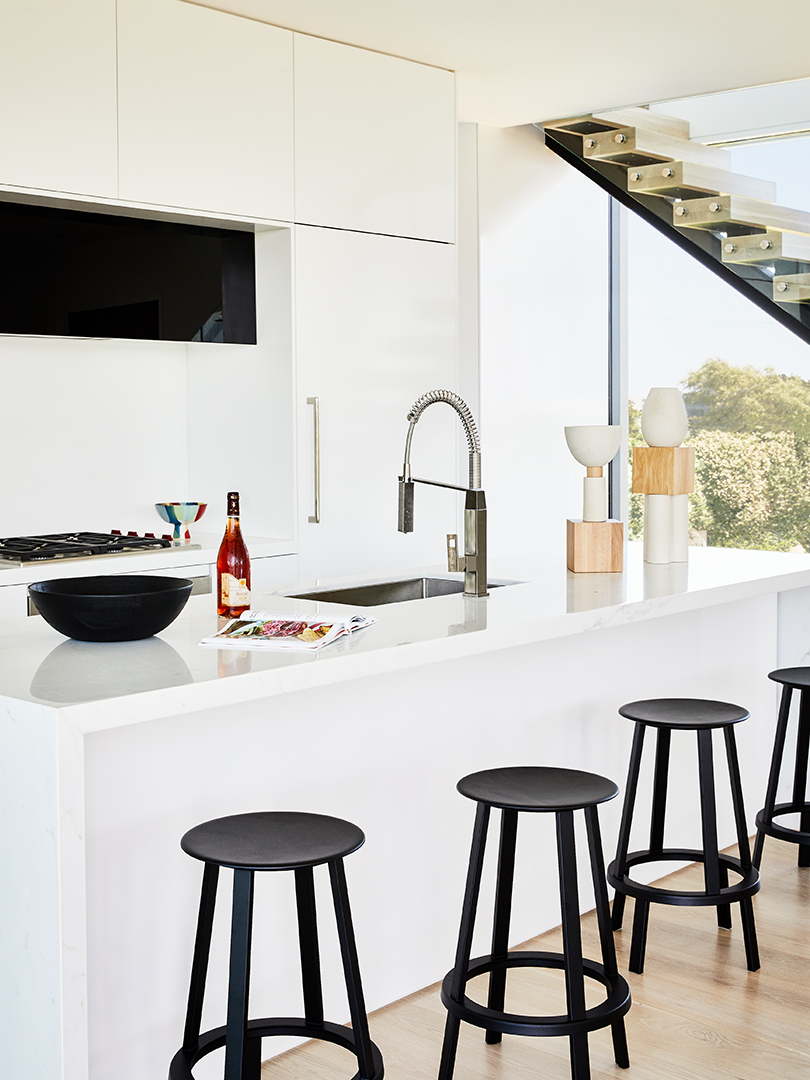 Waterfront Bridgehampton Modern With A Rooftop Pool Lists For 9 8m Ktichen