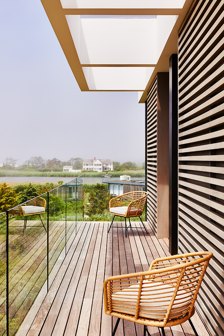 Waterfront Bridgehampton Modern With A Rooftop Pool Lists For 9 8m Terrace