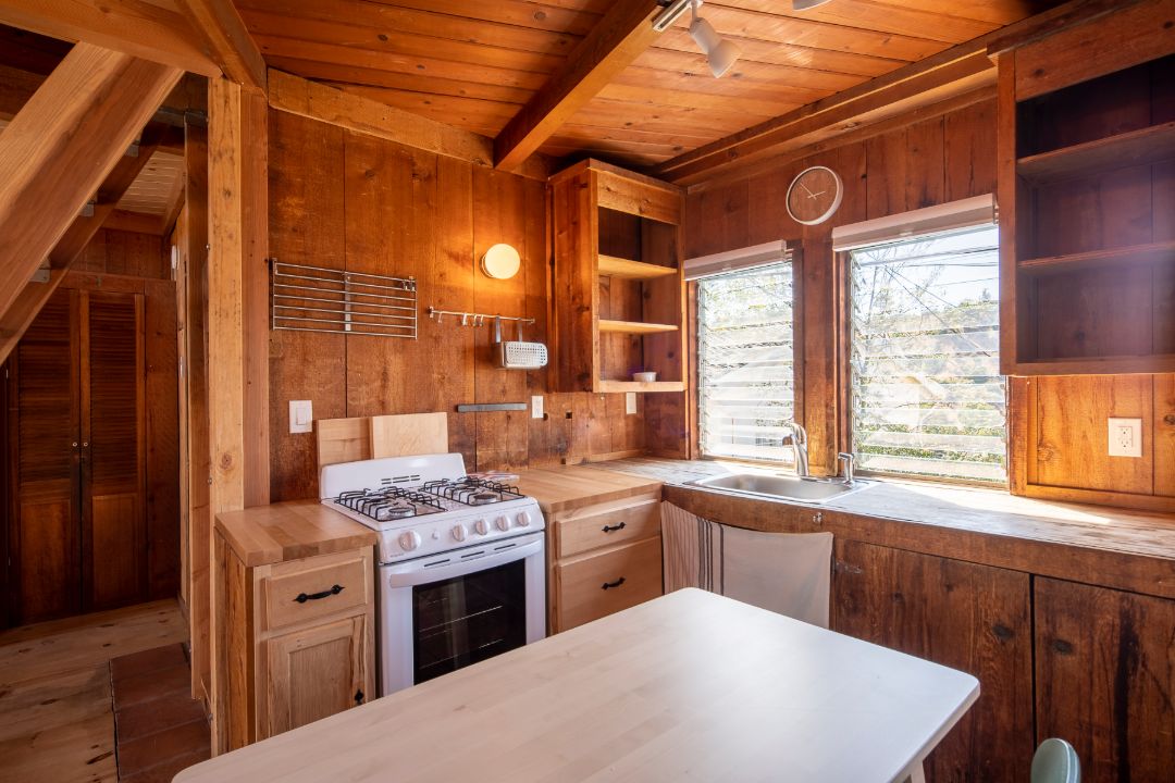 Corbin Bernsen Laurel Canyon Guest Kitchen